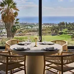Royal Hideaway Corales 阿德耶