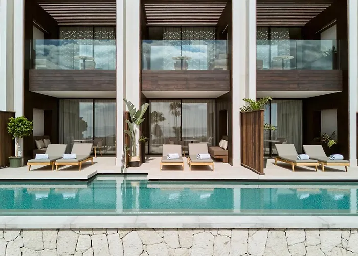 Royal Hideaway Corales 호텔 5*